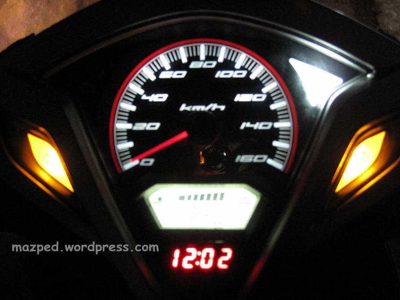 Ganti Lampu Speedometer Vario 125. Lebih Detil Ganti Lampu Spido Vario 125 + Pasang Jam Digital